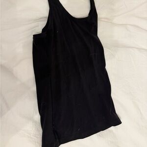 Lululemon black nulu tank